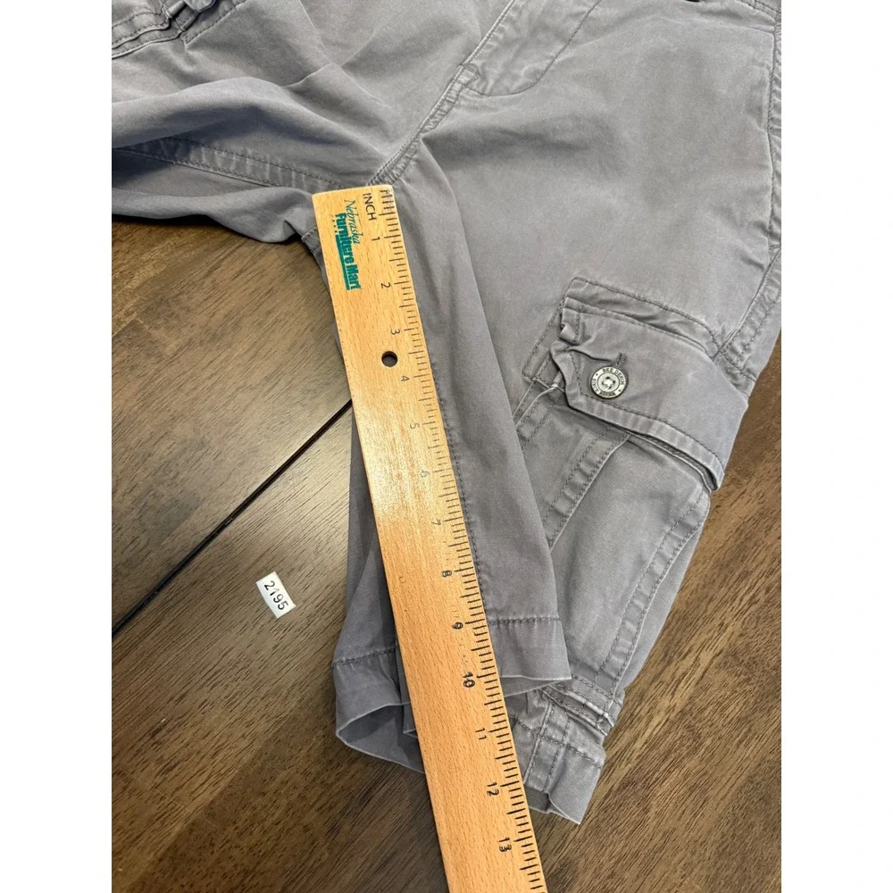 BKE Mens Standard Fit Cargo Shorts Gray Size 28 Utility Pockets Casual Summer